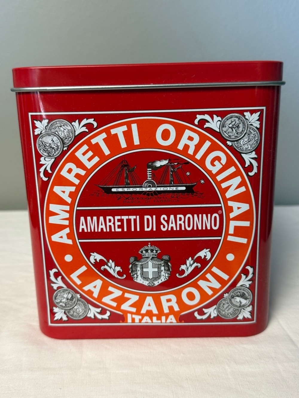 Amaretti di Saronno Lazzaroni Red Tin Italy Square Cookie Tin [C]